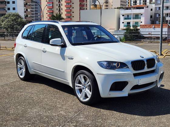 BMW X5 4.4 M V8 32V BI-TURBO GASOLINA 4P AUTOMATICO